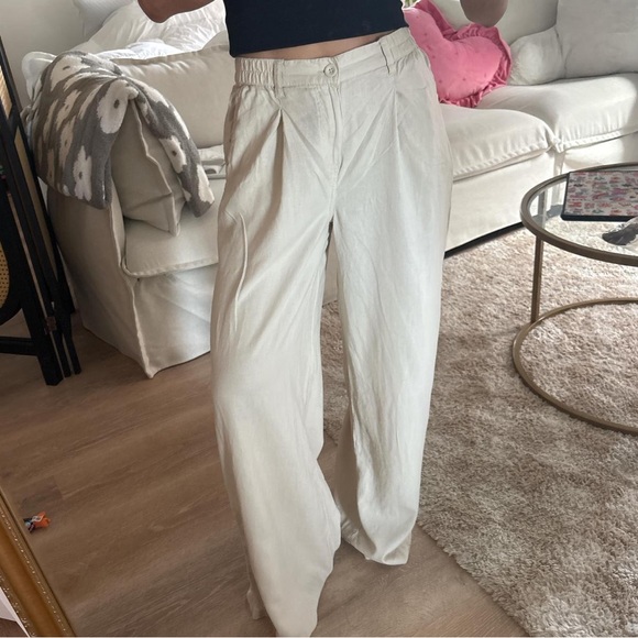 aerie Pants - Aerie cream Anytime High waisted trouser with wide leg. Size XL